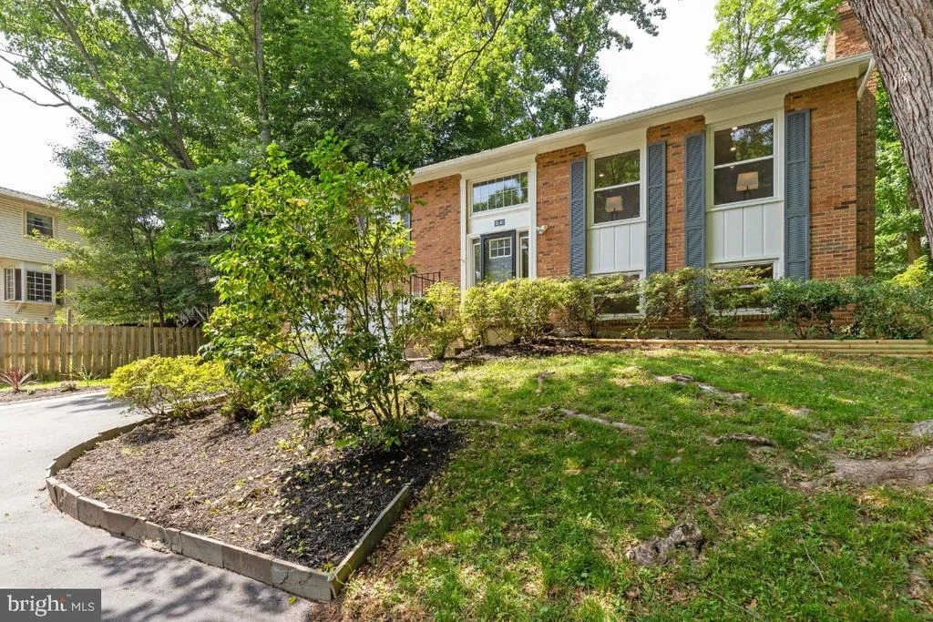 Photo of 9246 ROCKEFELLER LANE
