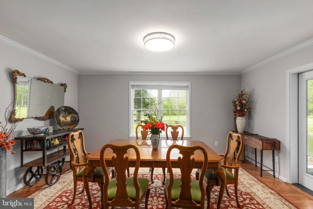 Photo of 2310 PUTNAM ROAD