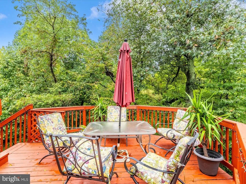 Photo of 5732 CRESTRIDGE COURT