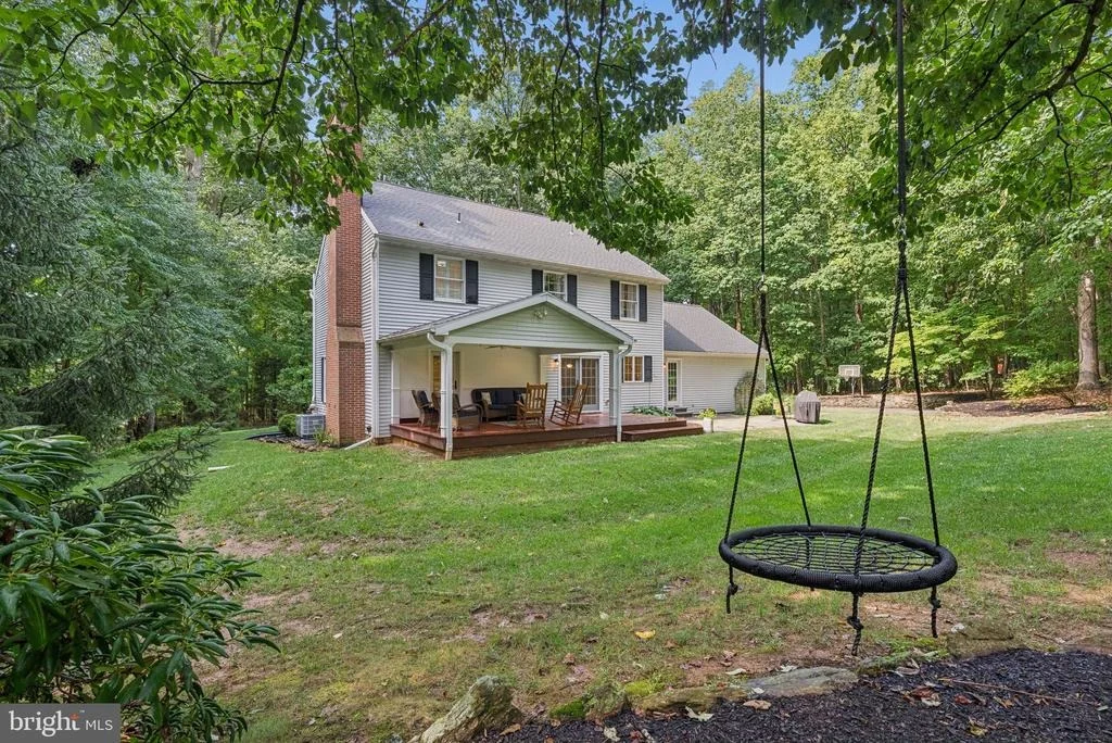 Photo of 1012 OLD BARN ROAD
