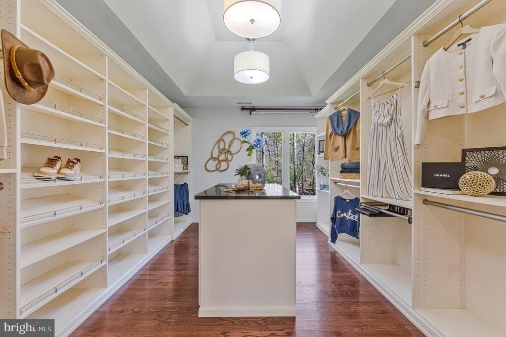 Photo of 8611 BROOK ROAD