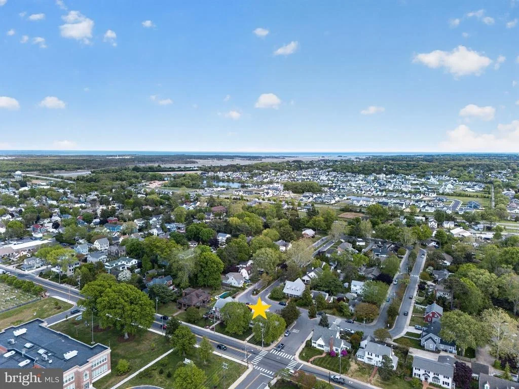 Photo of 829 SAVANNAH ROAD