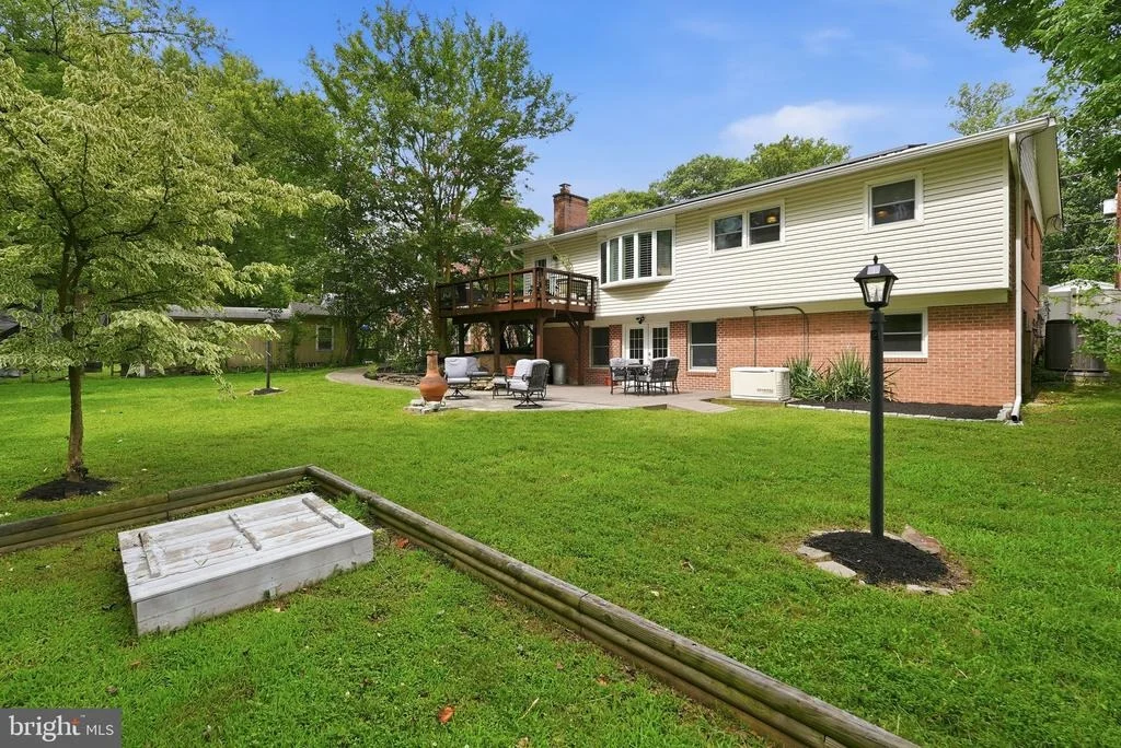 Photo of 2604 WOODEDGE ROAD