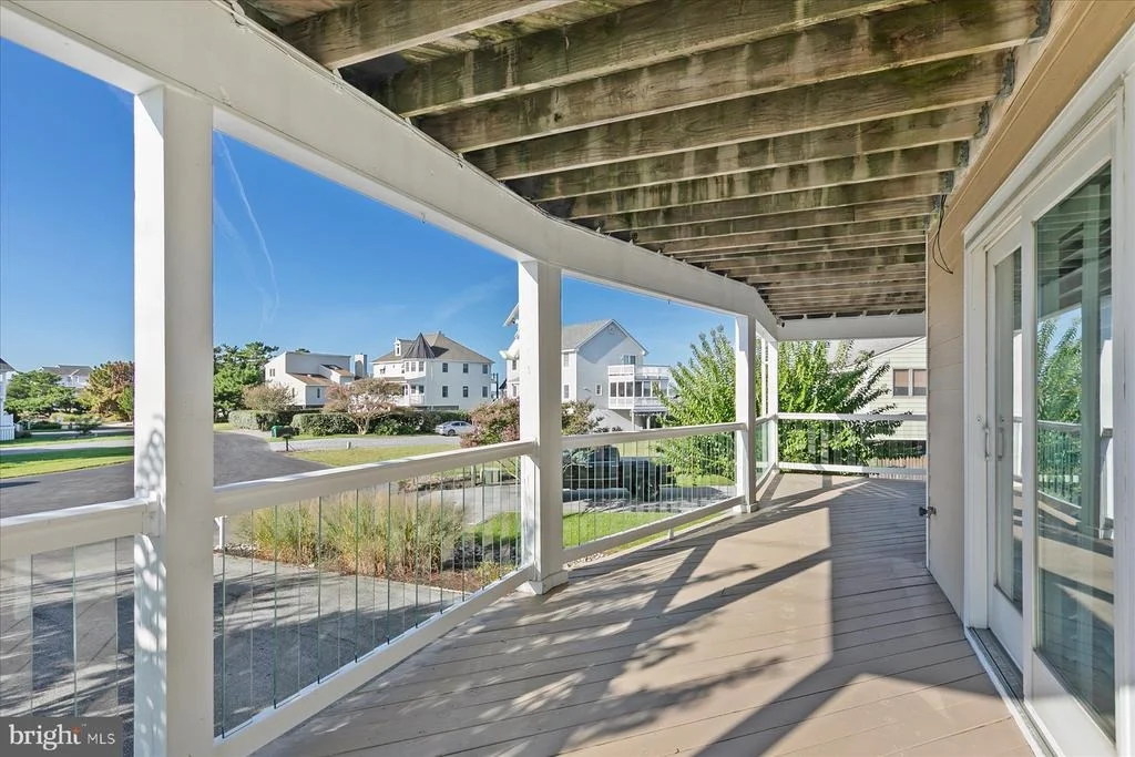 Photo of 36764 BAYSIDE DRIVE