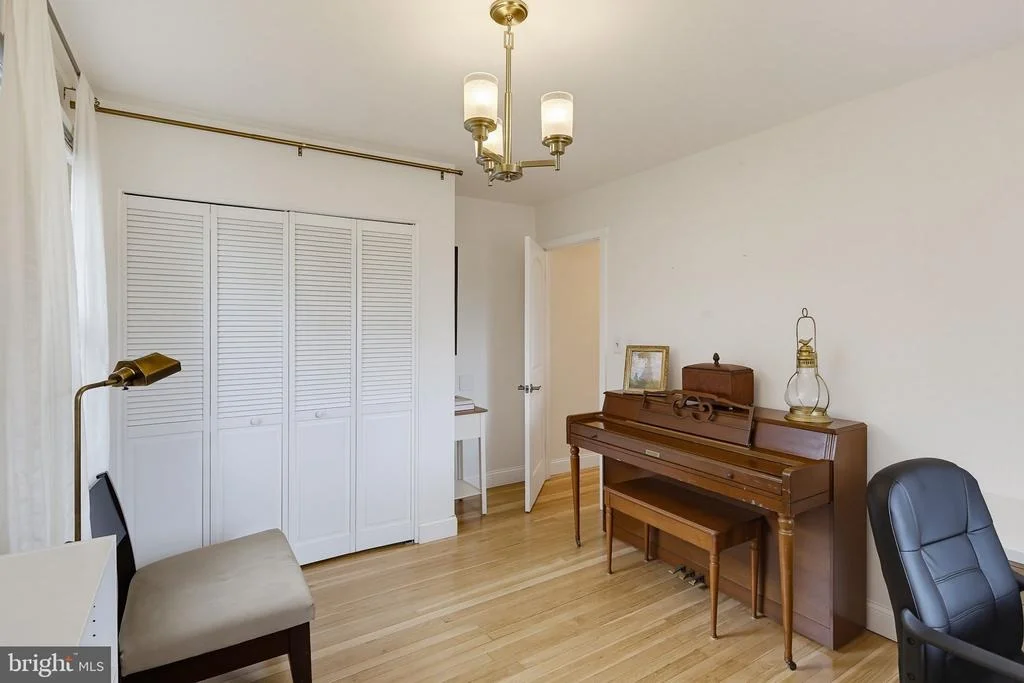 Photo of 1034 DONINGTON CIRCLE