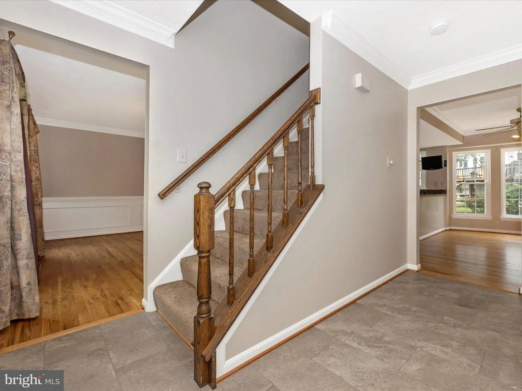 Photo of 112 BOOKHAM LANE