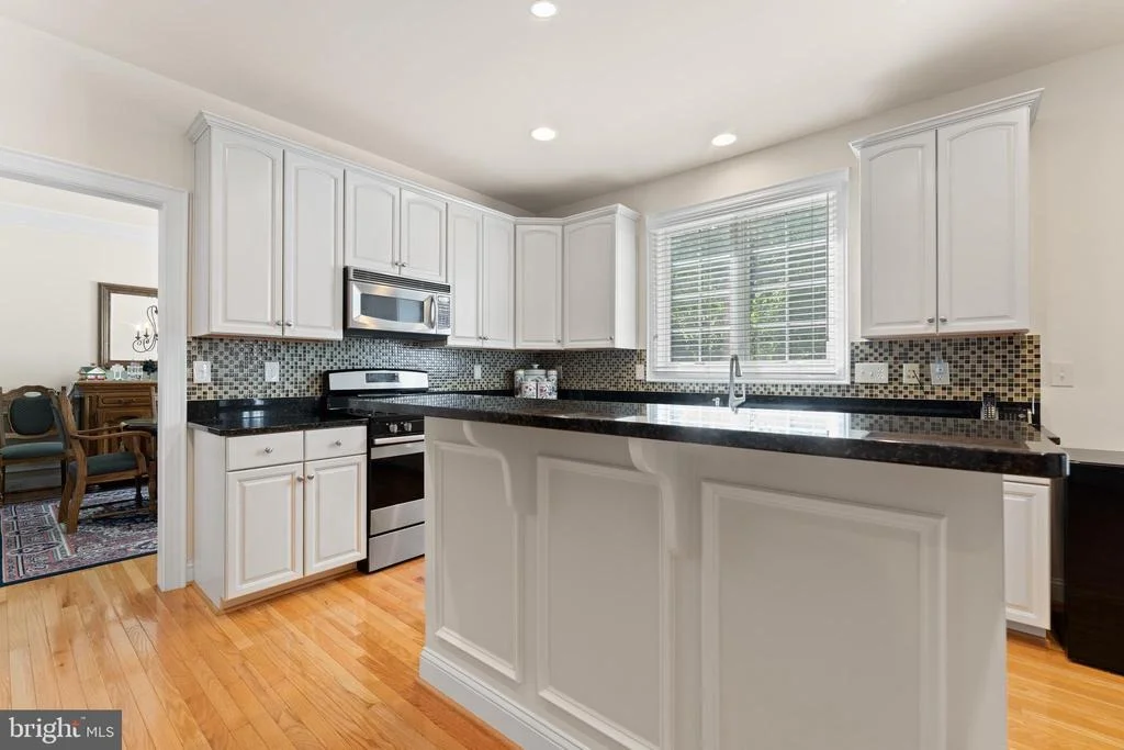 Photo of 16505 MURRAY PLACE