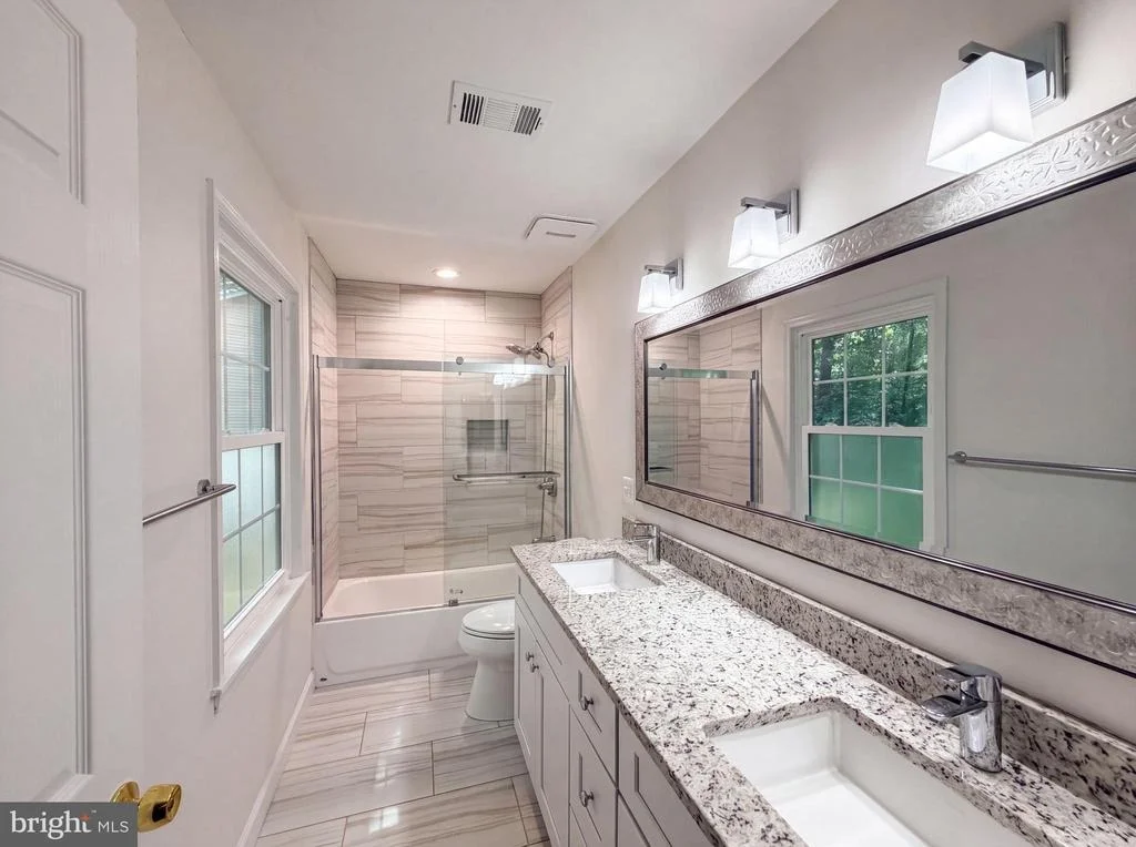 Photo of 4819 POWELL ROAD
