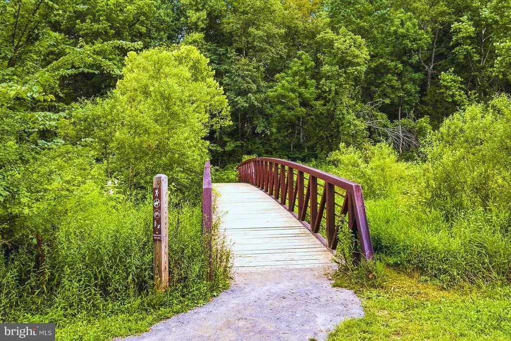 Photo of 5904 MUNCASTER MILL ROAD