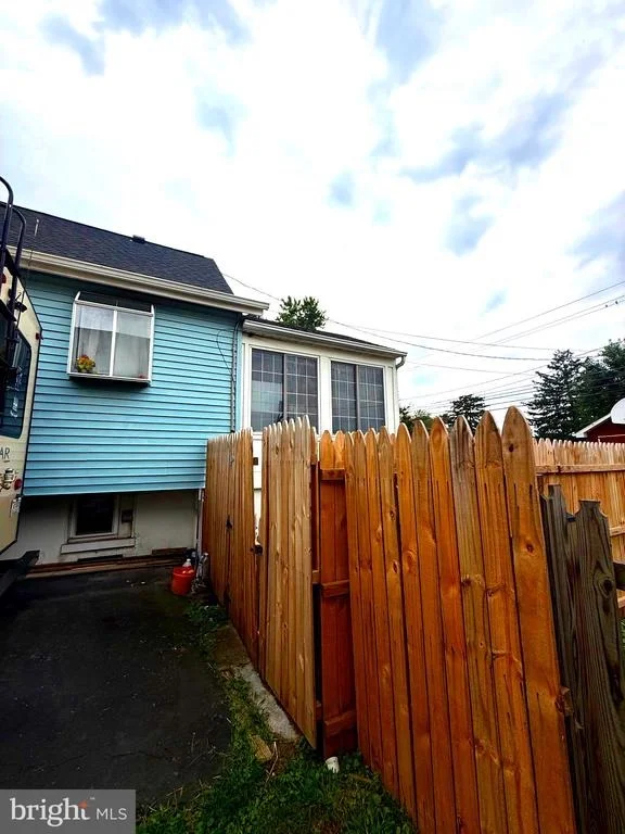 Photo of 21 GLENMORE AVENUE