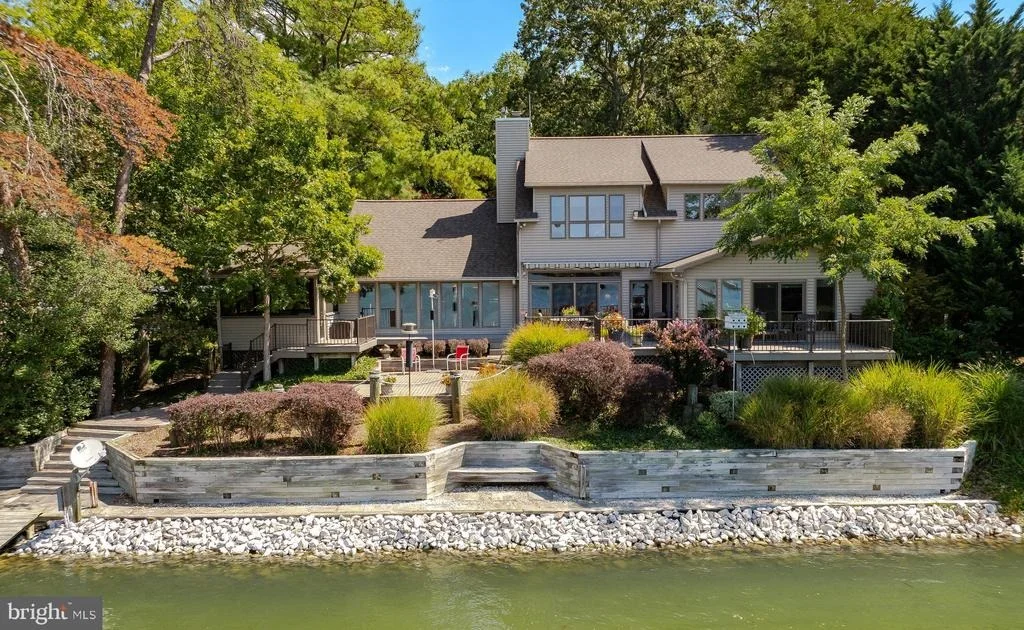 Photo of 369 DEER DRIVE