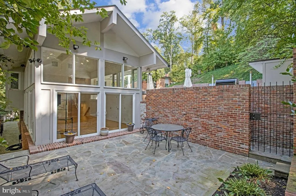 Photo of 1753 ARMY NAVY DRIVE