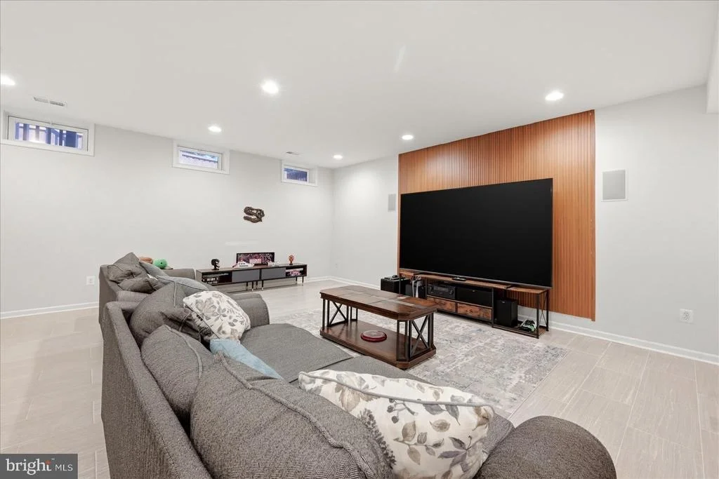 Photo of 42173 ST HUBERTS PLACE