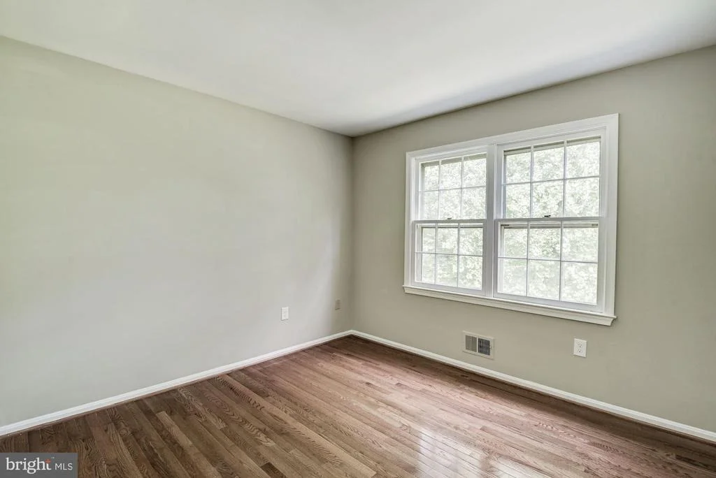 Photo of 15020 WELLWOOD ROAD