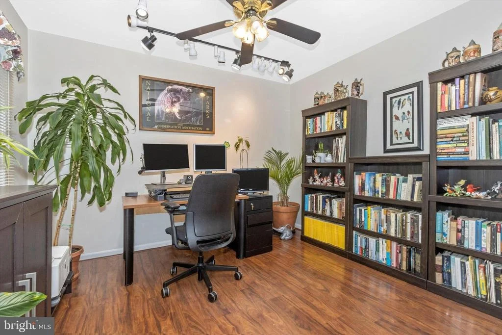 Photo of 8231 FOX HUNT LANE