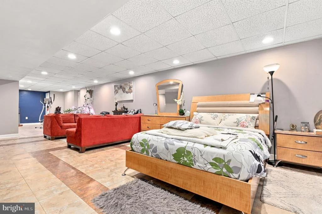 Photo of 6405 IVY SPRING ROAD