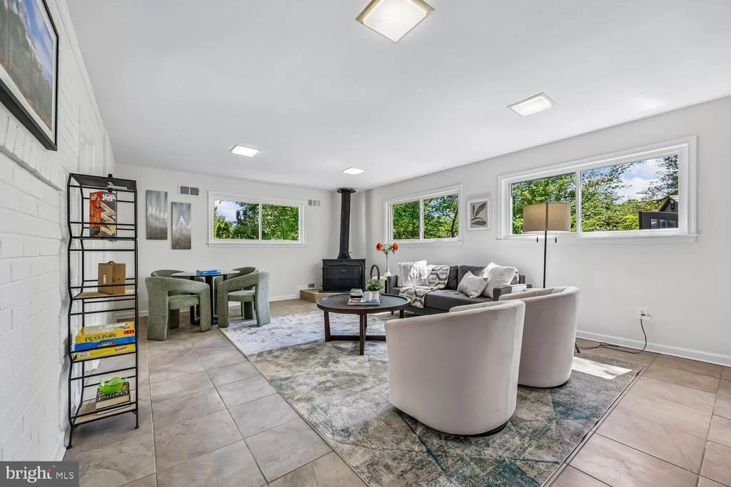 Photo of 300 GILSAN COURT