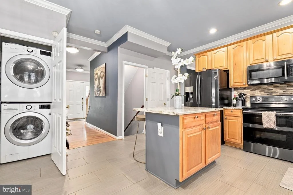 Photo of 6405 IVY SPRING ROAD