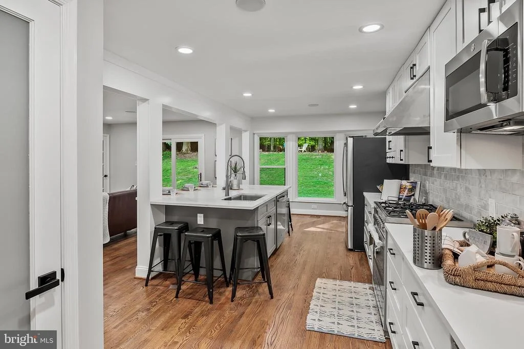 Photo of 13417 HATHAWAY DRIVE