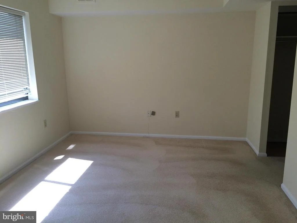 Photo of Unit 2809 at 15107 INTERLACHEN DRIVE