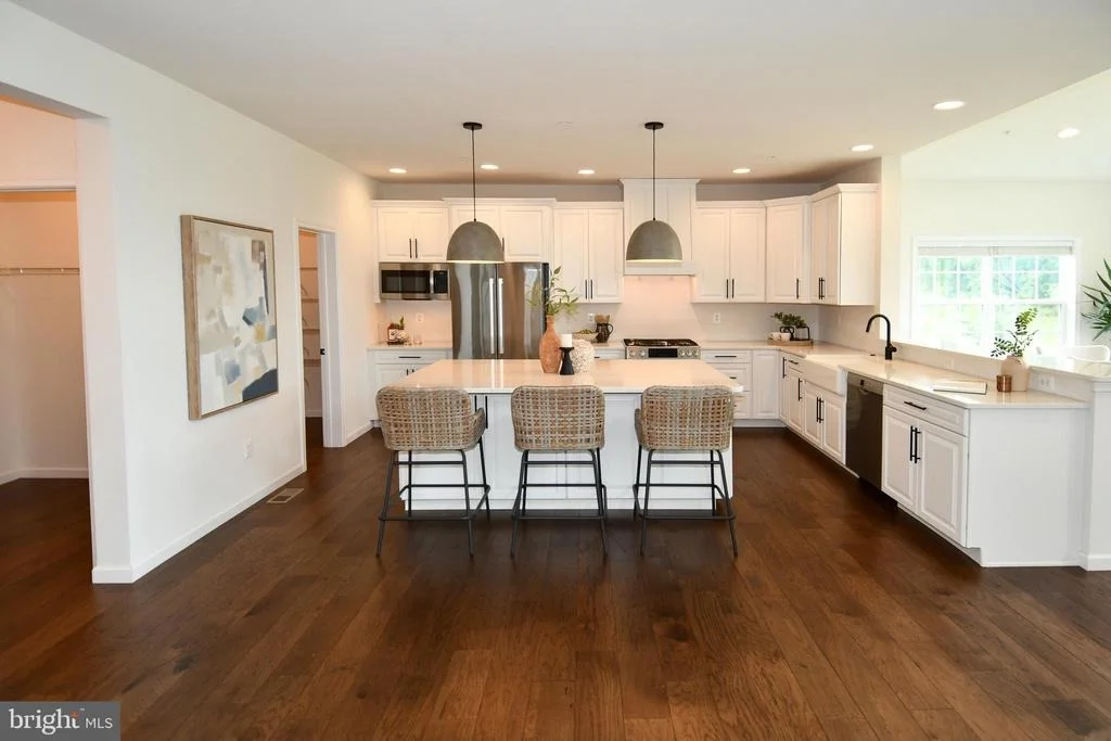 Photo of 2710 HILLFIELD DRIVE