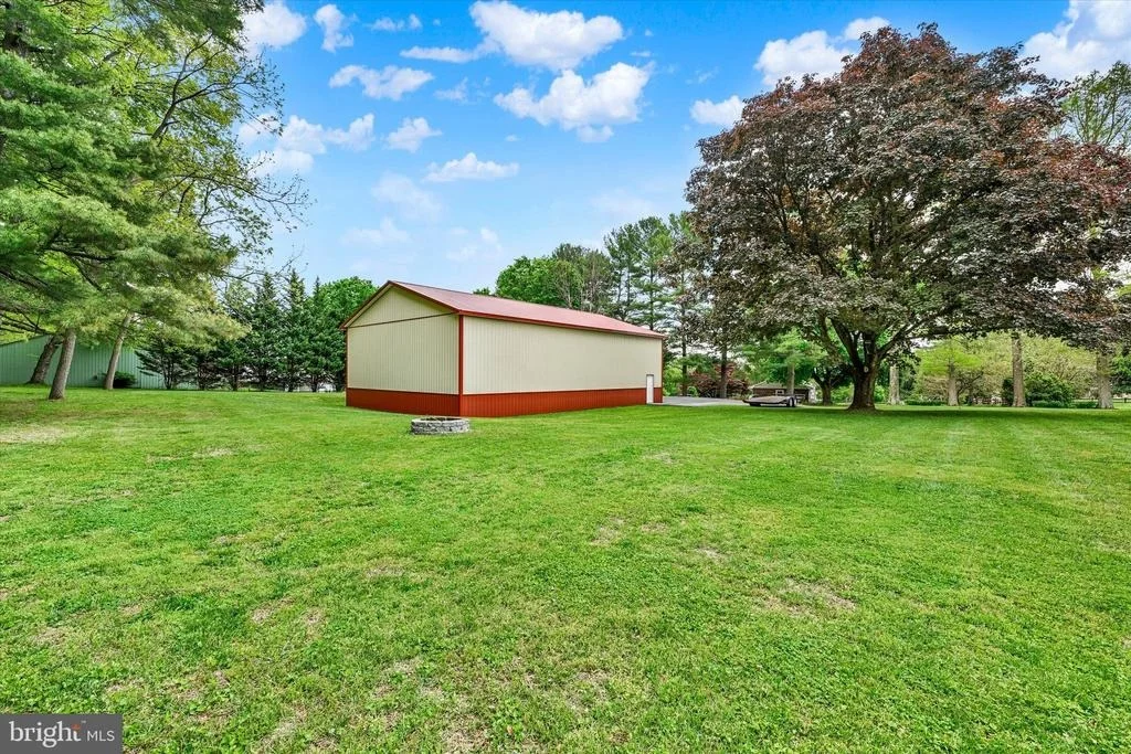 Photo of 1609 FAIRMOUNT ROAD