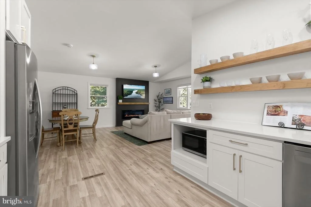 Photo of 579 WEST DRIVE