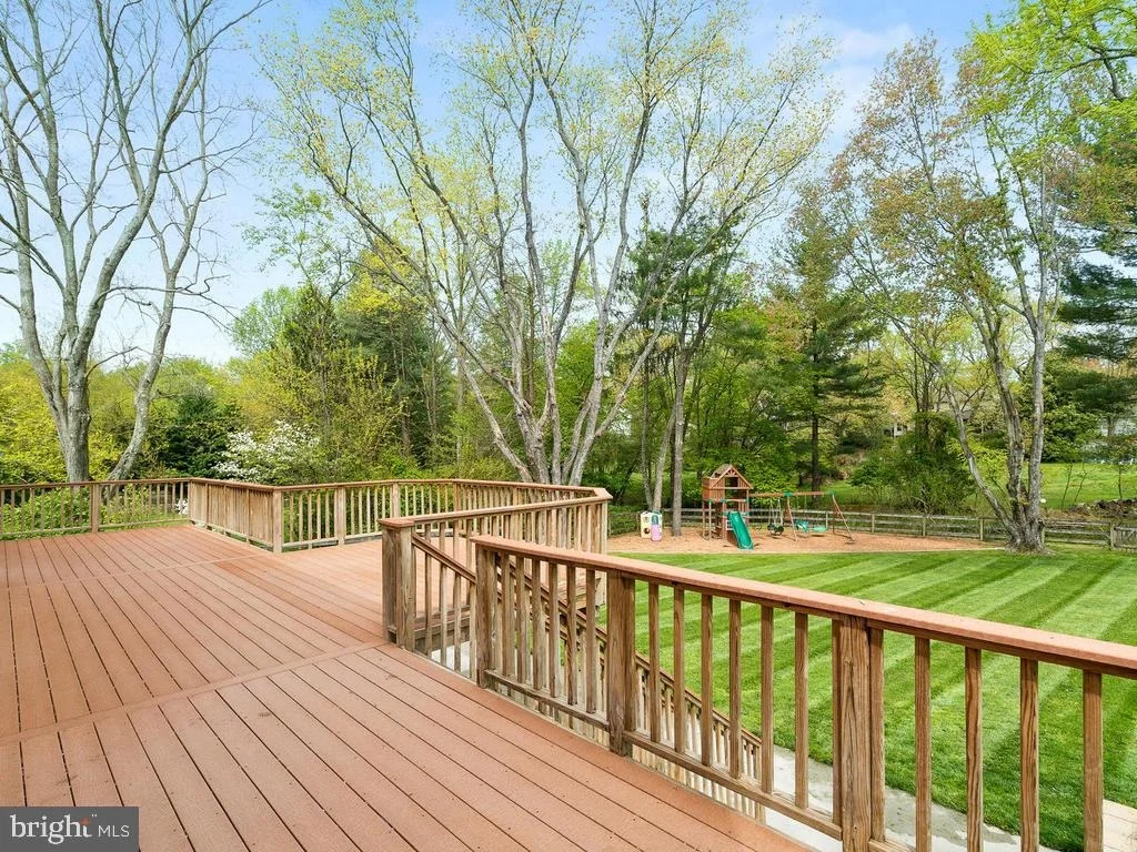 Photo of 3713 QUEEN MARY DRIVE
