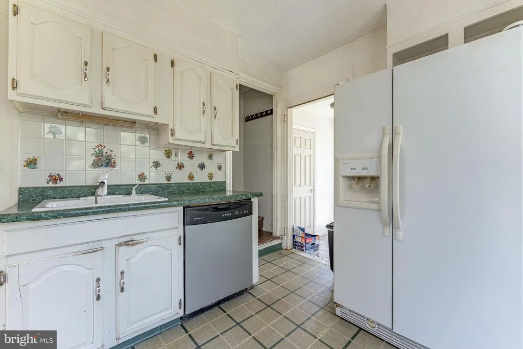 Photo of 537 RED FOX LANE