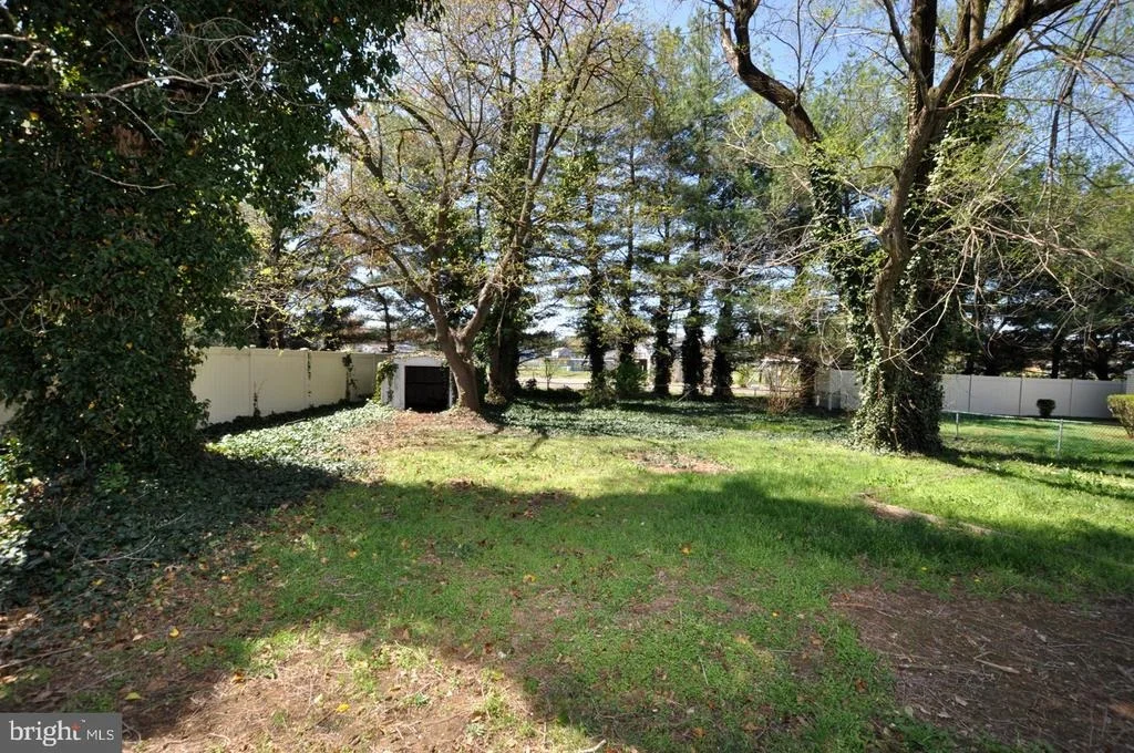 Photo of 432 N COLES AVENUE