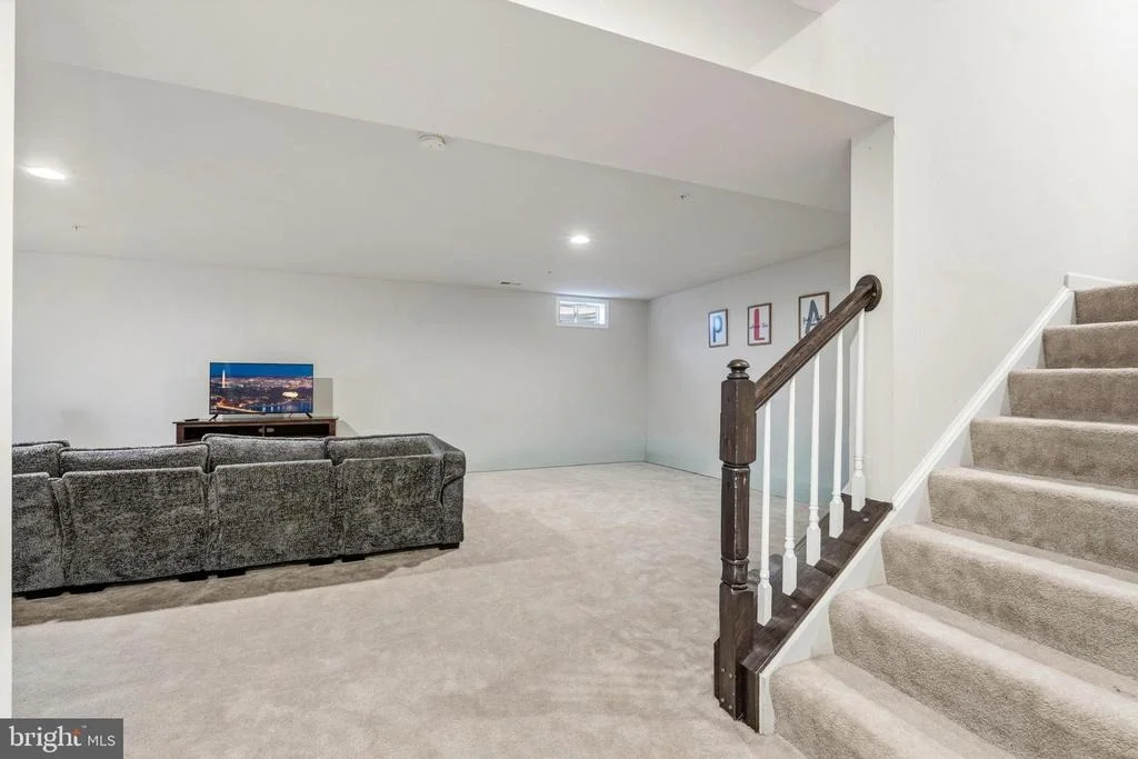 Photo of 2413 BELDEN LANE