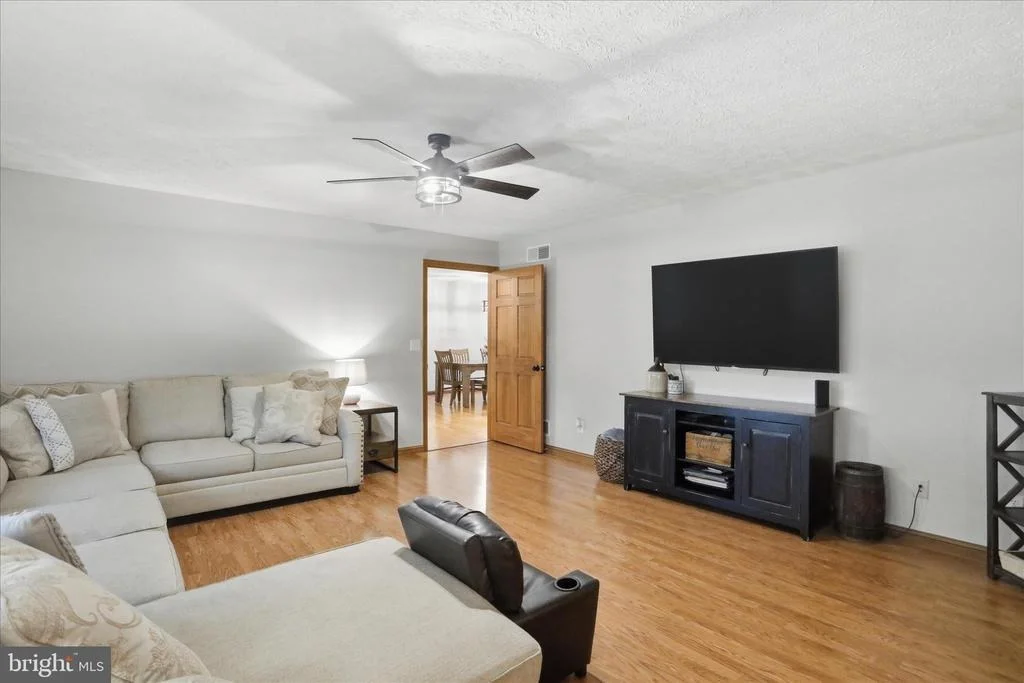 Photo of 435 SUMMIT DRIVE