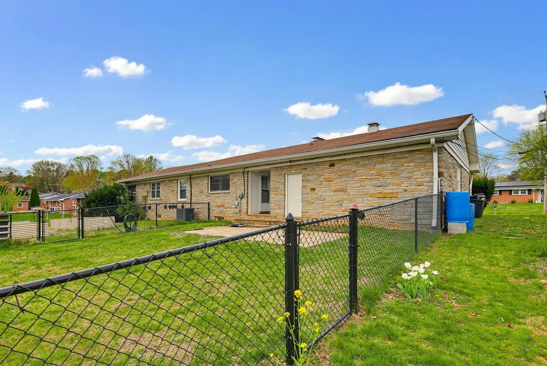 Photo of 715 FRANKLIN AVENUE