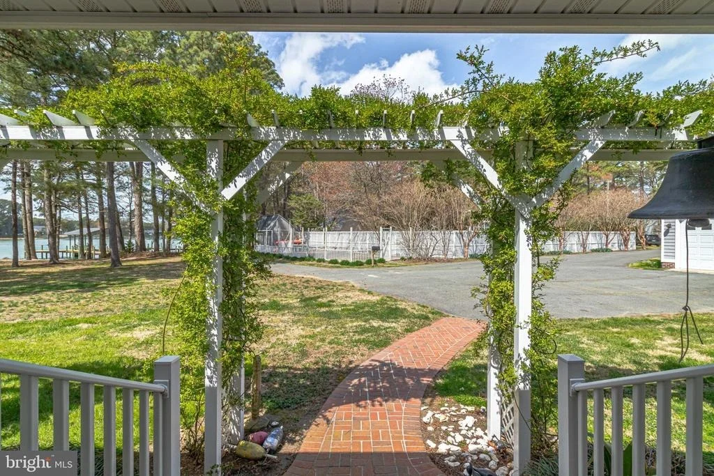 Photo of 672 TASKMAKER LANE