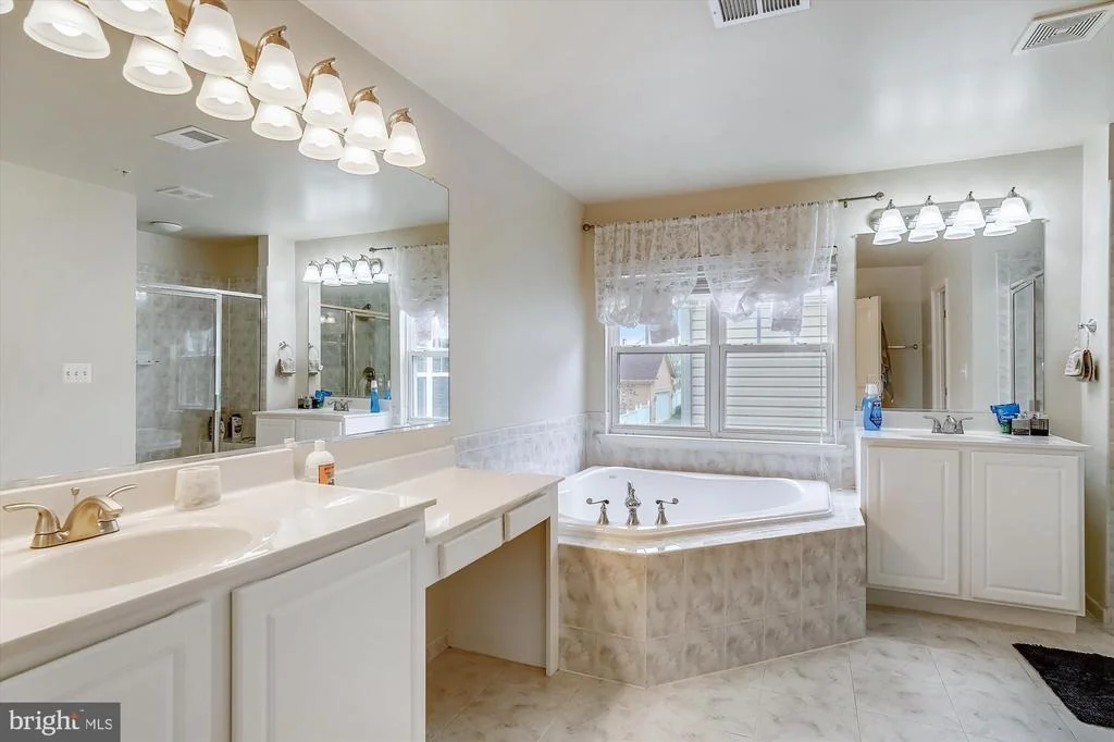 Photo of 23621 SUGAR VIEW DRIVE