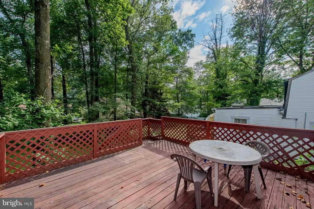 Photo of 9711 WINANDS ROAD