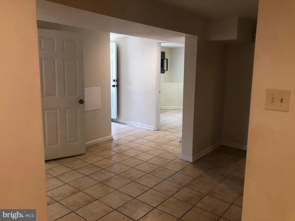 Photo of 516 MENTOR AVENUE