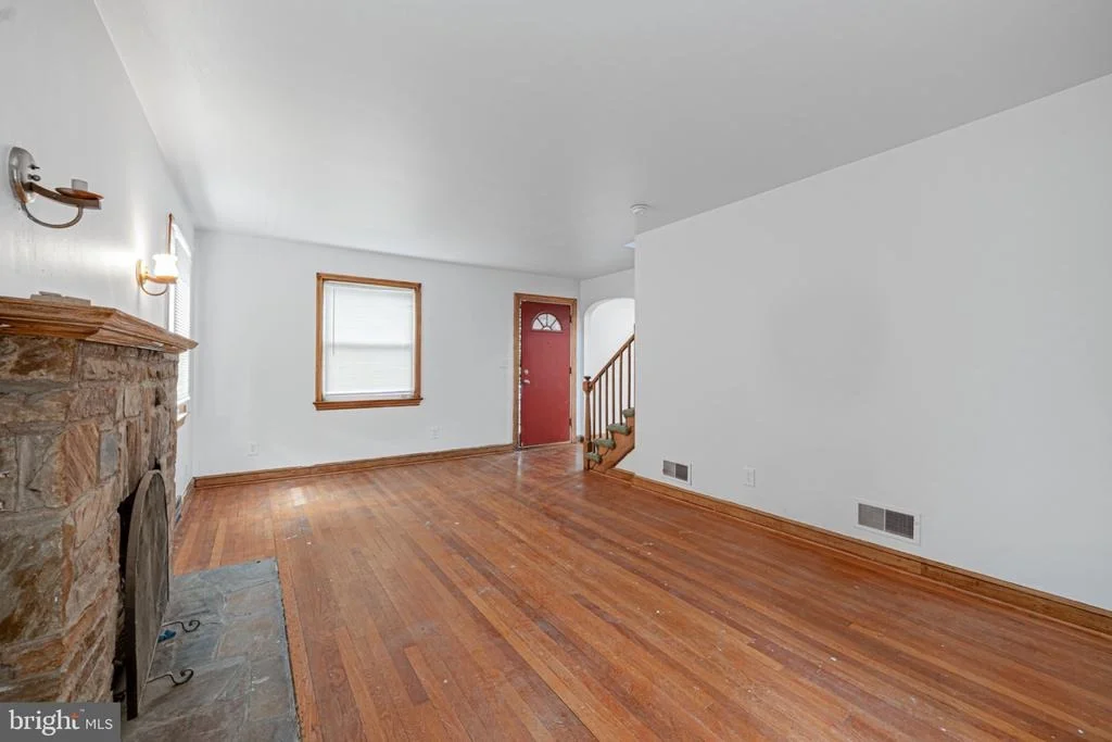 Photo of 1124 45TH PLACE SE