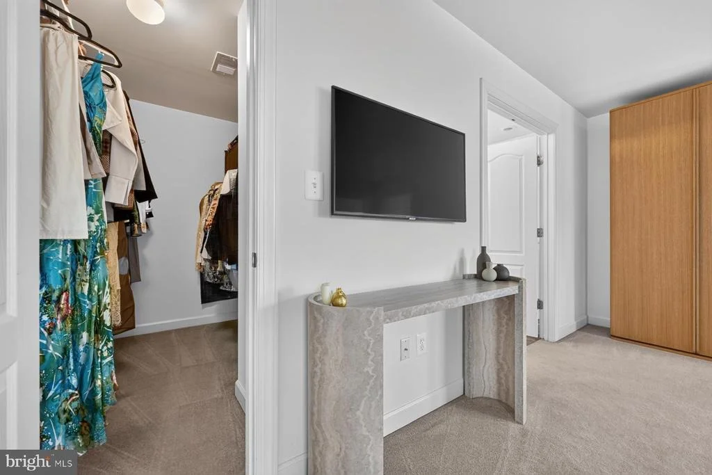 Photo of 810 MORAN DRIVE