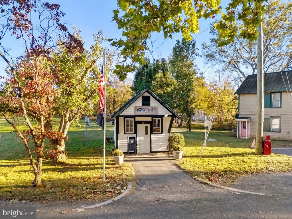 Photo of 4561 WESTON ROAD