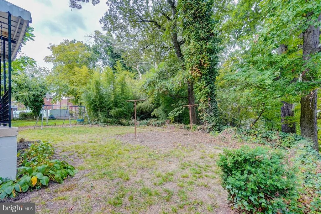 Photo of 2303 BRETON DRIVE