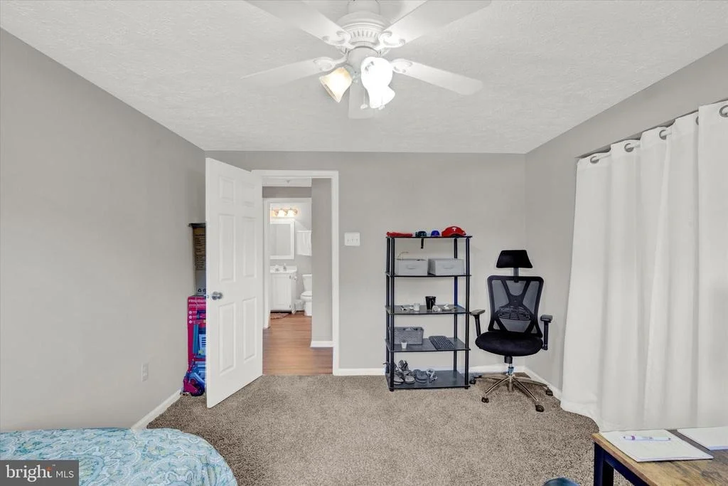 Photo of Unit 200L at 200 OAK LEAF CIRCLE