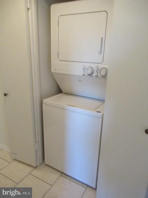 Photo of Unit 3821 at 15115 INTERLACHEN DRIVE