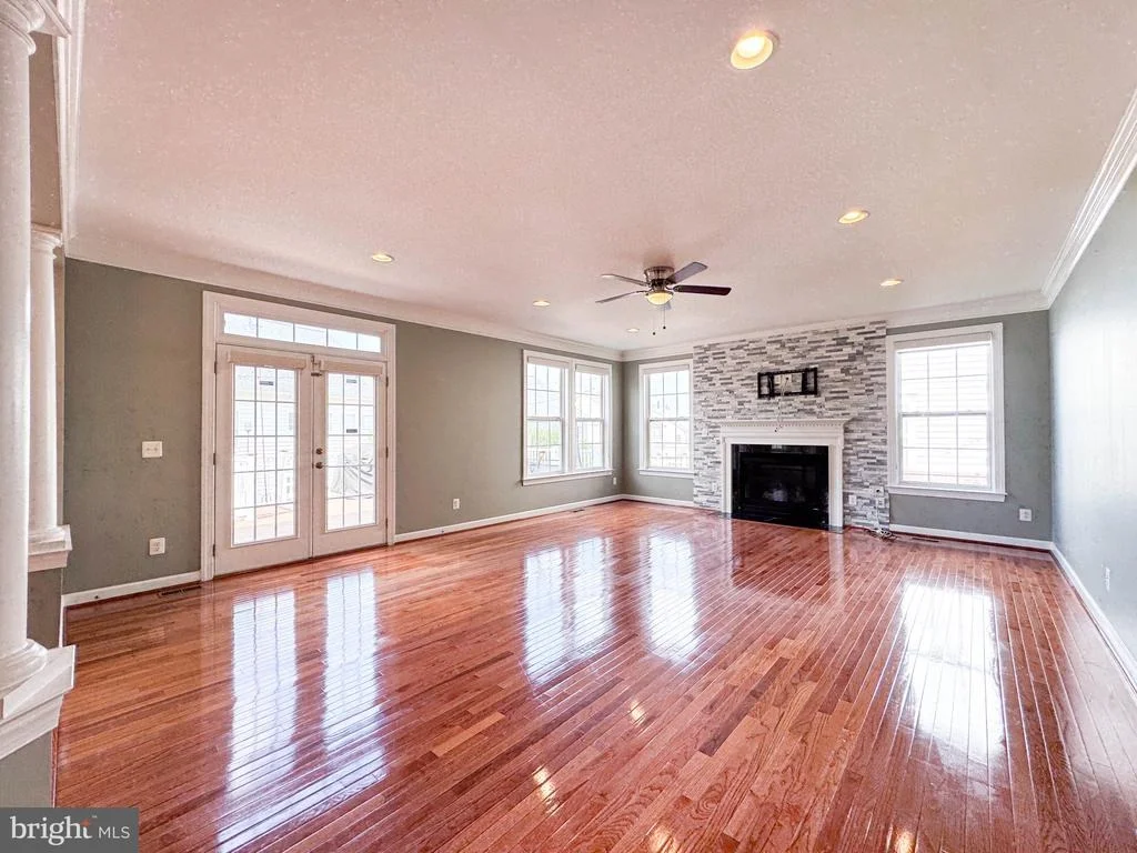 Photo of 22827 OAKGROVE ROAD