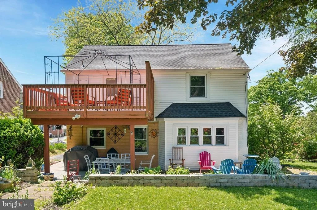 Photo of 635 LUKENS AVENUE