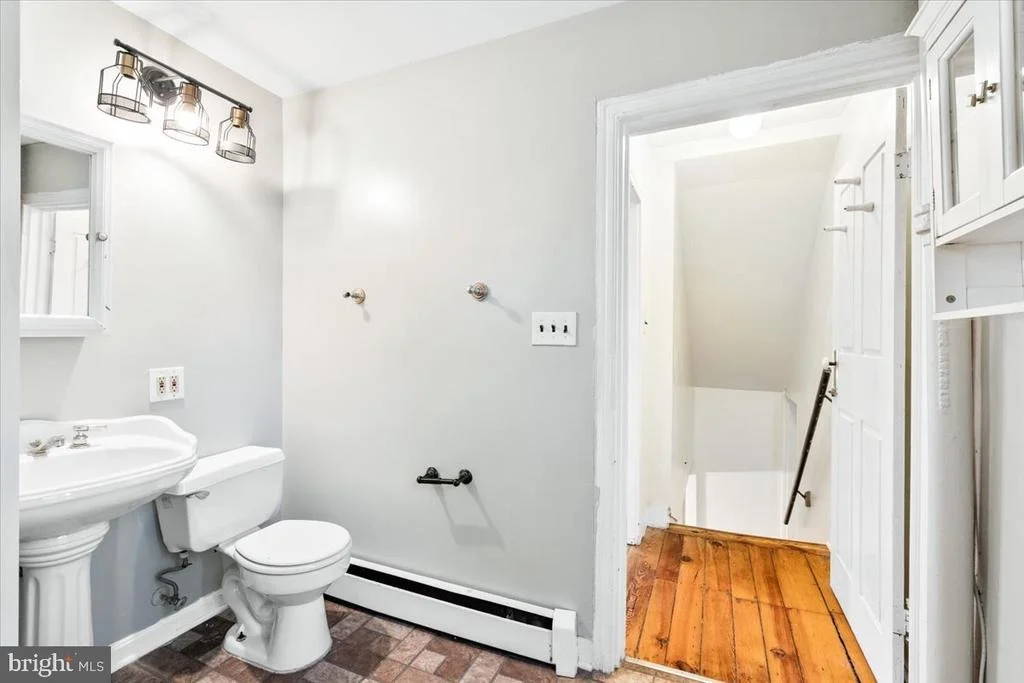 Photo of 129 W 5TH STREET