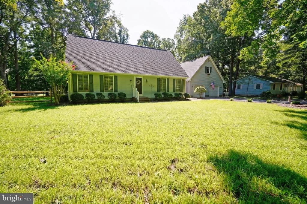 Photo of 101 OAK LANE
