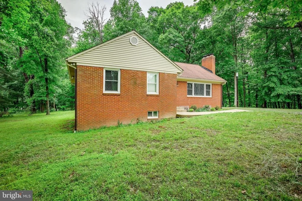 Photo of 11730 CLOPPER ROAD