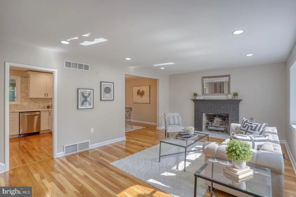 Photo of 1207 CRESTOVER ROAD