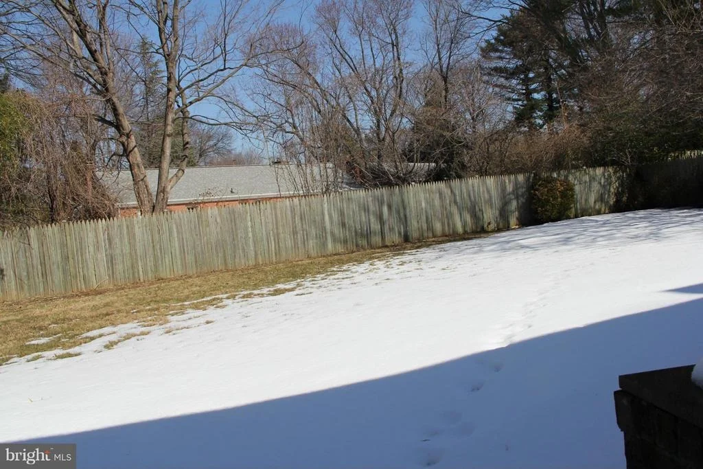 Photo of 6514 FAIRLAWN DRIVE